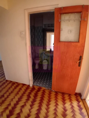 Vanzare apartament de 4 camere la Casa Poporului-stradal - imagine 2