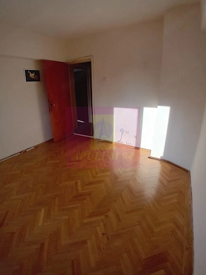 Vanzare apartament de 4 camere la Casa Poporului-stradal - imagine 3