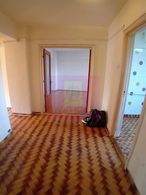 Vanzare apartament de 4 camere la Casa Poporului-stradal - imagine 10