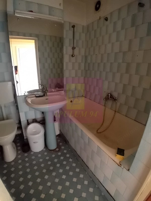 Vanzare apartament de 4 camere la Casa Poporului-stradal - imagine 5