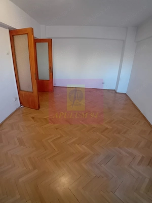 Vanzare apartament de 4 camere la Casa Poporului-stradal - imagine 8