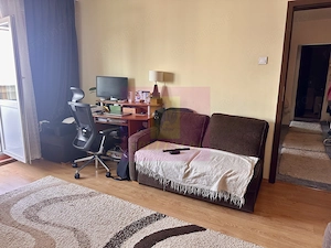 2 camere de vanzare Sebastian - Novaci - imagine 2