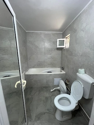 Vând apartament 2 camere confort 1,decomandat - imagine 6