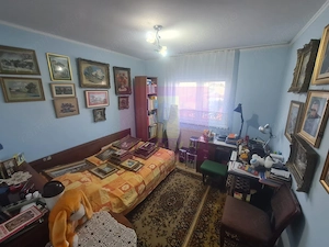 Apartament cu 3 camere de vanzare in Campina - Zona Centrala - imagine 3