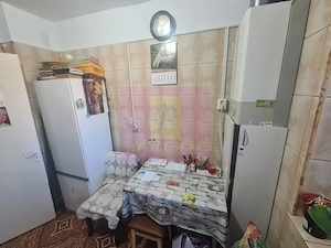 Apartament cu 3 camere de vanzare in Campina - Zona Centrala - imagine 11