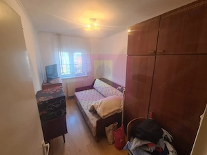 Apartament cu 3 camere de vanzare in Campina - Zona Centrala - imagine 4