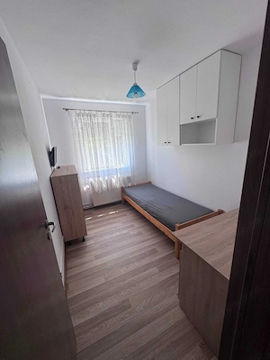 De vanzare apartament 3 camere  - imagine 4