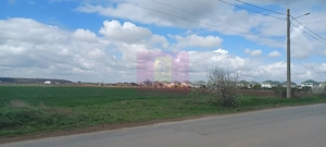 Săbăreni, teren intravilan 1000 mp, cu utilitati în apropiere - imagine 3