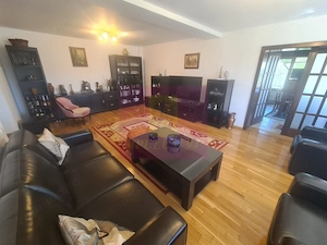 Vila de vanzare in Breaza - Zona Breaza de Sus - imagine 11