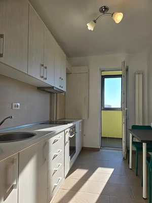 Apartament sptios Otopeni, parcul Unirii, utilat si mobilat. bloc cu lift - imagine 7