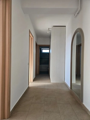 Apartament sptios Otopeni, parcul Unirii, utilat si mobilat. bloc cu lift - imagine 9