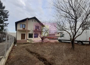 Casa spatioasa cu toate utilitatile langa Bucuresti - imagine 2