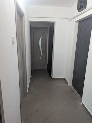 Inchiriez Apartament 2 Camere - Parter - Intrare Separata - Energiei - imagine 5