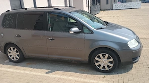Vand Wv Touran 1.9tdi,105cp,2005 BKC  - imagine 6