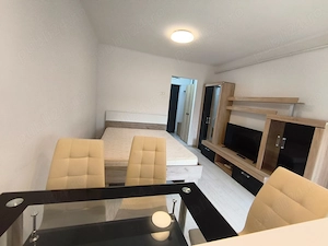 Inchiriez apart o camera ,LUX,in .Alexandru Cel Bun, 30 mp,dec,et 3 4,mobilat si utilat - imagine 3