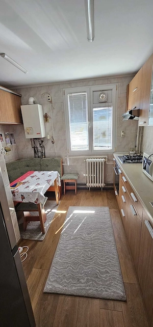 De inchiriat apartament 4 camere Prel. Ghencea - imagine 3