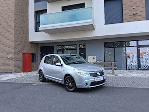 Dacia Sandero 1.4 MPI Model Laureate - imagine 3