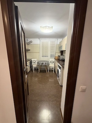Apartament 3 camere, decomandat | Renovat recent | 3 min metrou Râul Doamnei | Centrală proprie - imagine 4