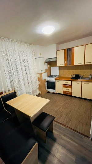 De inchiriat apartament 3 camere in zona Soarelui - imagine 3