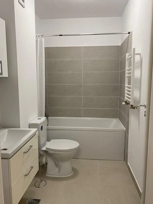    Închiriez apartament 2 camere + loc de parcare | 500   - imagine 4