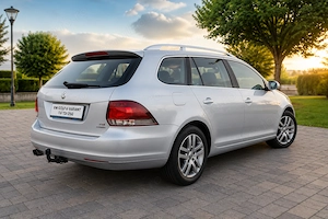Volkswagen Golf VI Variant 1.6 TDI DSG Highline   105 CP   2013 - imagine 3