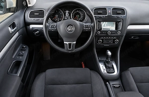 Volkswagen Golf VI Variant 1.6 TDI DSG Highline   105 CP   2013 - imagine 2