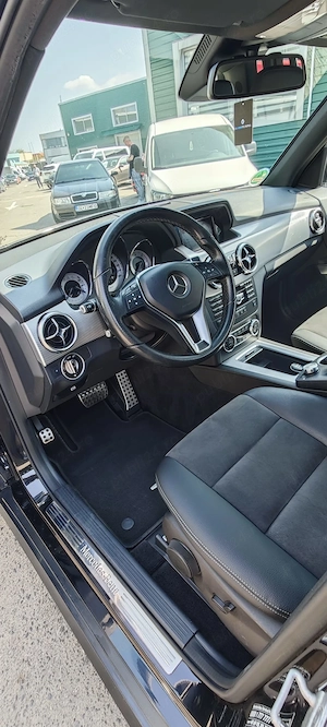 Mercedes GLK250  - imagine 8