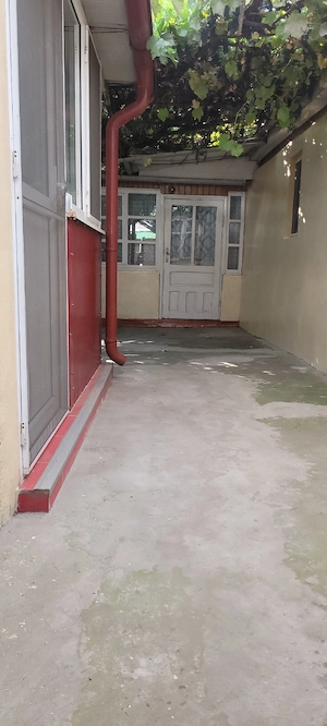 Casă de vânzare în orașul  Galați   teren 250 mp, garaj și anexe - imagine 3