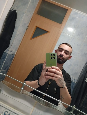 sunt activ gay escort