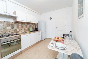 Inchiriez apartament cu 2 camere - imagine 3
