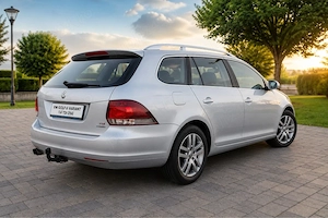 Volkswagen Golf VI Variant 1.6 TDI DSG Highline   105 CP   2013 - imagine 3