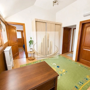 Casă P+1E+M, 8 camere – spațioasă, ideală pentru familie - imagine 7