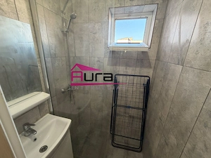 Inchiriez apartament 2 camere zona Big - imagine 3