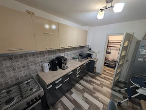 De vanzare apartament 3 camere zona soarelui langa spitalul judetean - imagine 7