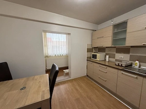 Apartament cu 3 camere, decomandat, 65 mp utili, etaj 4 cu acoperis - Soarelui - imagine 5