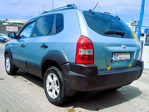 SUV 2009 Benzina - imagine 9