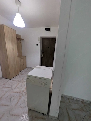 Inchriez garsoniera spatioasa Virtutii langa metrou Lujeru 400   - imagine 2