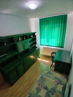 Proprietar VAND apartament 3 camere decomandat în zona Lipovei. NU AGENTIE - imagine 8