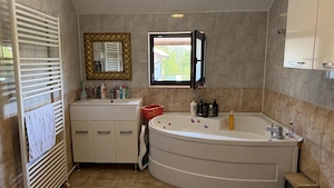 Vila superba 5 camere, dormitor jos, 188 mp, 457 mp teren, garaj, Ciorogarla  - imagine 13