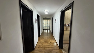 Vila superba 5 camere, dormitor jos, 188 mp, 457 mp teren, garaj, Ciorogarla  - imagine 9