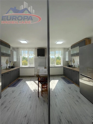 Apartament cu 2 camere de inchiriat zona centrala Tulcea - imagine 9