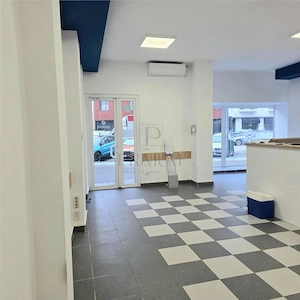 Spatiu comercial cu vitrina mare - Ultracentral