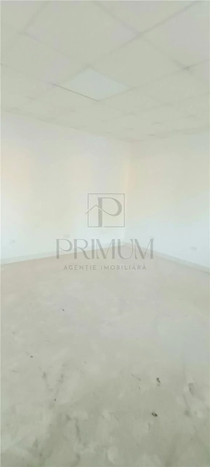 Spatiu comercial cu intrare din strada - Central - imagine 4
