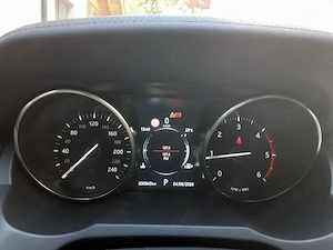 Range Rover Evoque 2.0 D240 R-Dynamic > 240CP > 30.845km reali > Plafon panoramic > fara avarii - imagine 8