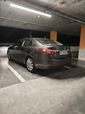 Renault Latitude 2011 Initiale Paris 2.0 dCi - imagine 2