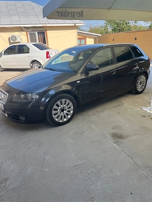 Audi A3 din anul 2009 Automat Dizel  - imagine 2