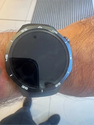vand ceas huawei gt 5 pro 