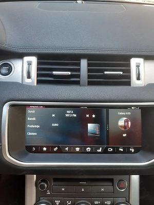 Range Rover Evoque 2.0 D240 R-Dynamic > 240CP > 30.845km reali > Plafon panoramic > fara avarii - imagine 10