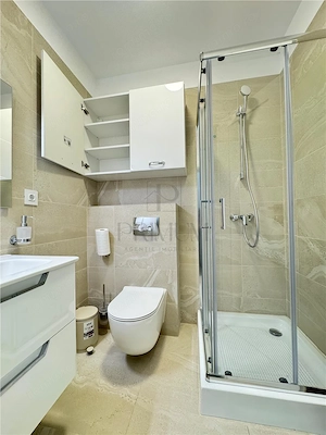 Apartament 3 camere deosebit mobilat si utilat modern in bloc nou - Torontalului - imagine 8