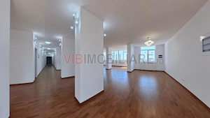 Apartament URIAS - 330 mp - 5 camere/4bai - living 140 mp - imagine 12